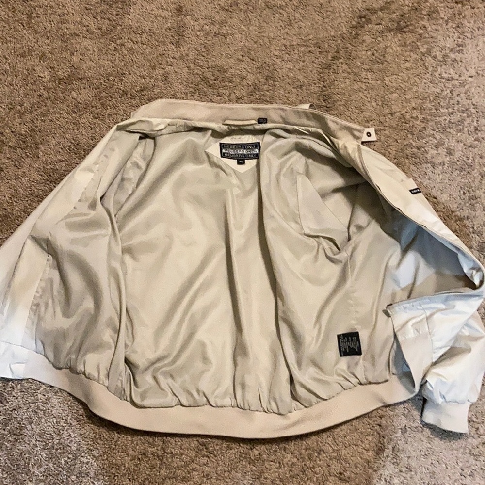 🔥🔥Members Only🔥🔥 - Picture 2 of 3